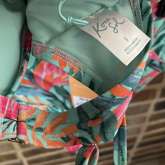 Women’s Kona Sol 2 piece High Waist Bottom SwimSuit, Size Small (4-6), Tropical - Picture 7 of 11